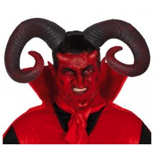 Velké zahnuté čertovské rohy